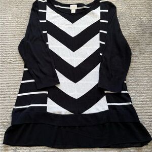 Chico's Black and White Knit Top